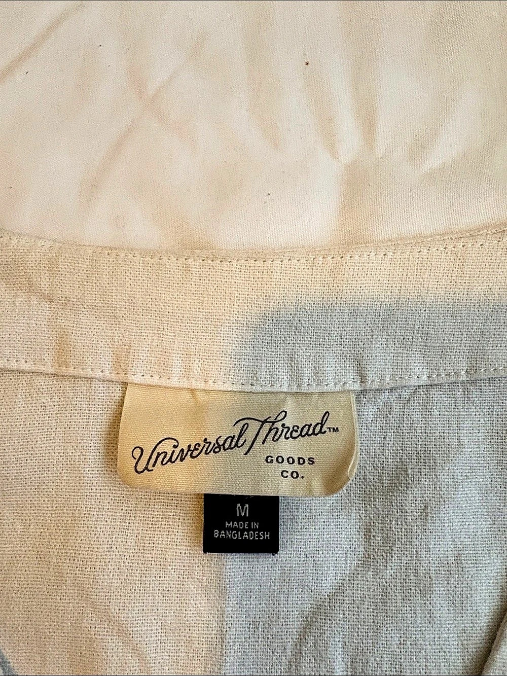 Universal Thread Short Sleeve Blouse in White Size Medium